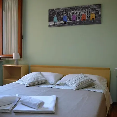 Apartment Lova *