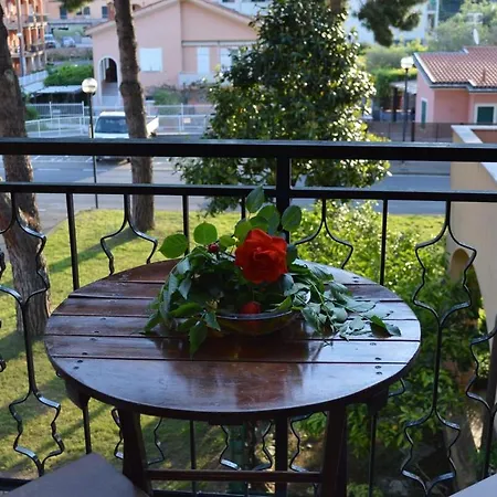 Lova Apartment